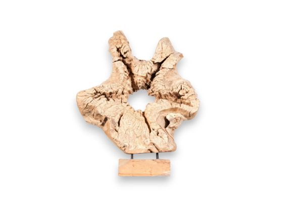 Picture of WOODEN STATUE "SLICE"